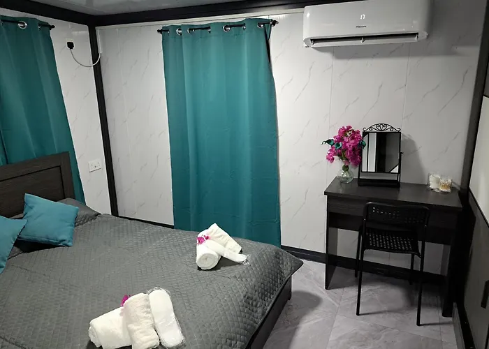 Krisanto Grey アパート *