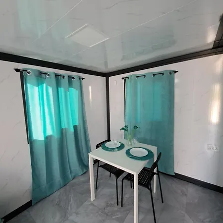 Krisanto Grey Apartman *