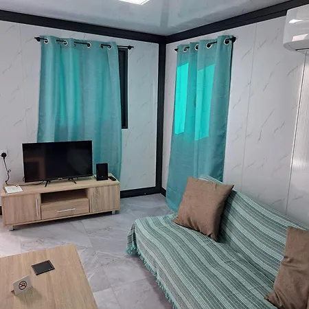 Apartamento Krisanto Grey Polis