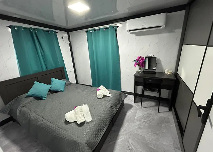 Apartment Krisanto Grey